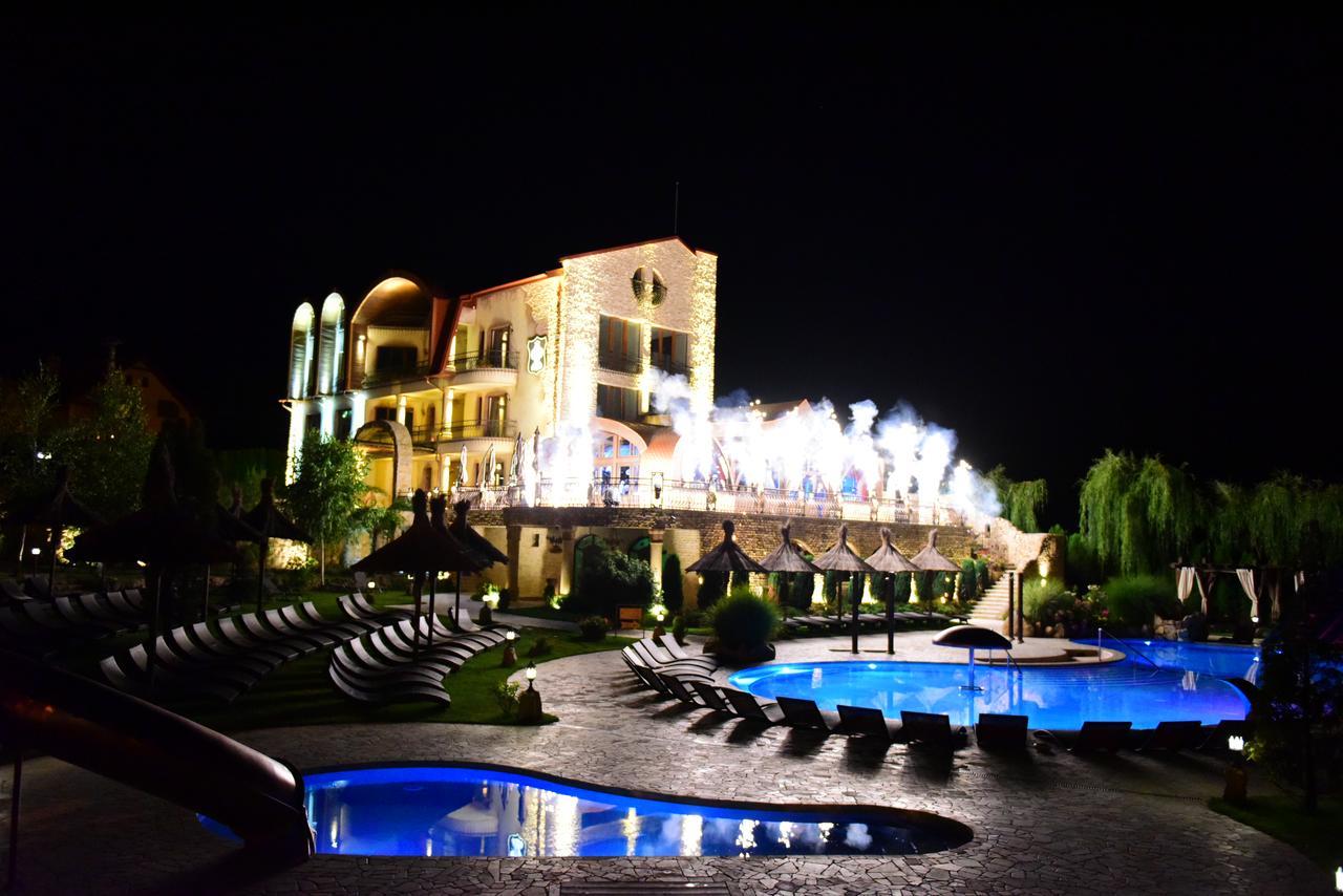 Castel Transilvania Baia Mare Exterior photo