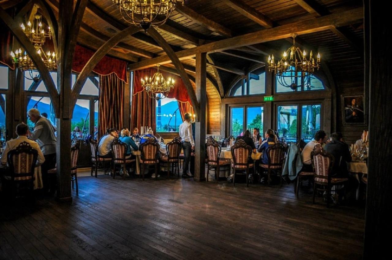 Castel Transilvania Baia Mare Exterior photo